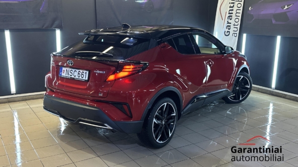 Alternative view of Toyota C-HR 1.8 Hybrid GR Sport 2021 m.