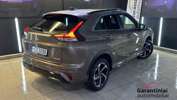 Alternative view of Mitsubishi Eclipse Cross 2,4 PHEV 4WD 2022 m. Įkraunamas hibridas.