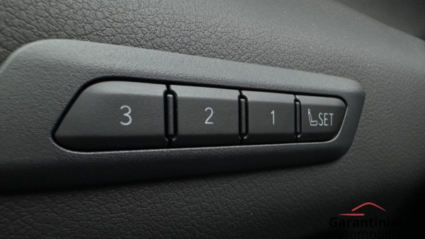Lexus UX 300h 2.0 F-Sport AWD 2024 m. 29