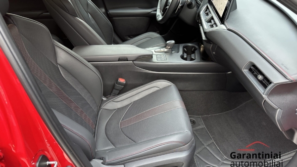 Lexus UX 300h 2.0 F-Sport AWD 2024 m. 4