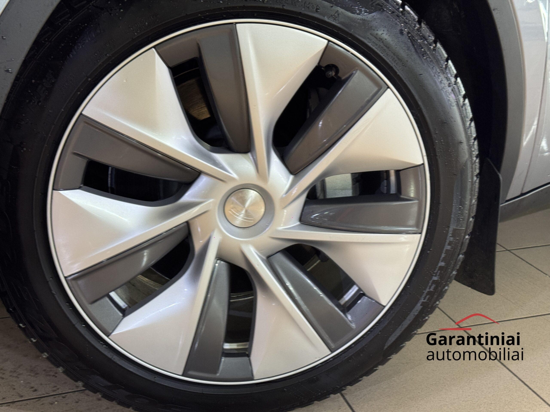 Tesla Model Y Long Range Dual Motor 2023 m. 27