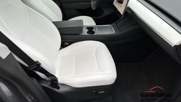 Tesla Model Y Long Range Dual Motor 2023 m. 4