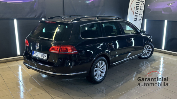 Alternative view of Volkswagen Passat 2.0 TDi Comfortline DSG 2014 m.