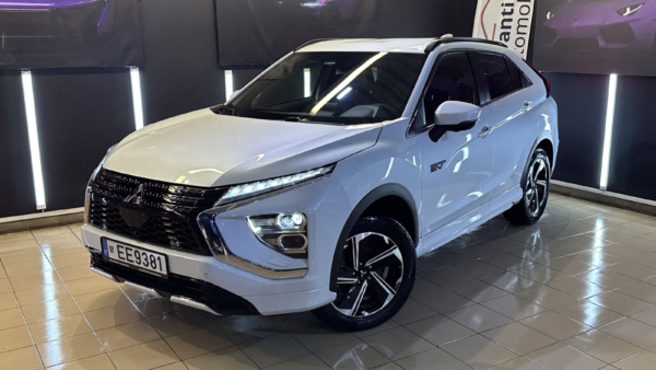 Alternative view of Mitsubishi Eclipse Cross 2,4 PHEV 4WD 2022 m. Įkraunamas hibridas.