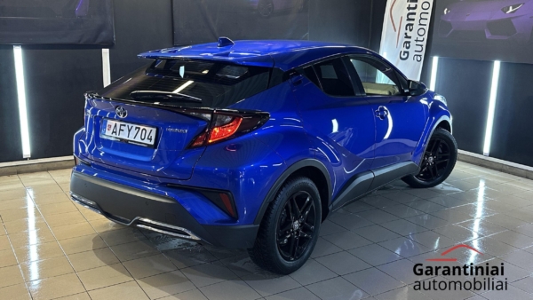 Alternative view of Toyota C-HR 2.0 Hybrid Style 2021 m.