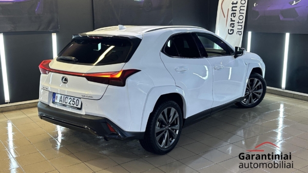 Alternative view of Lexus UX 250h 2.0 F-Sport 2023 m.