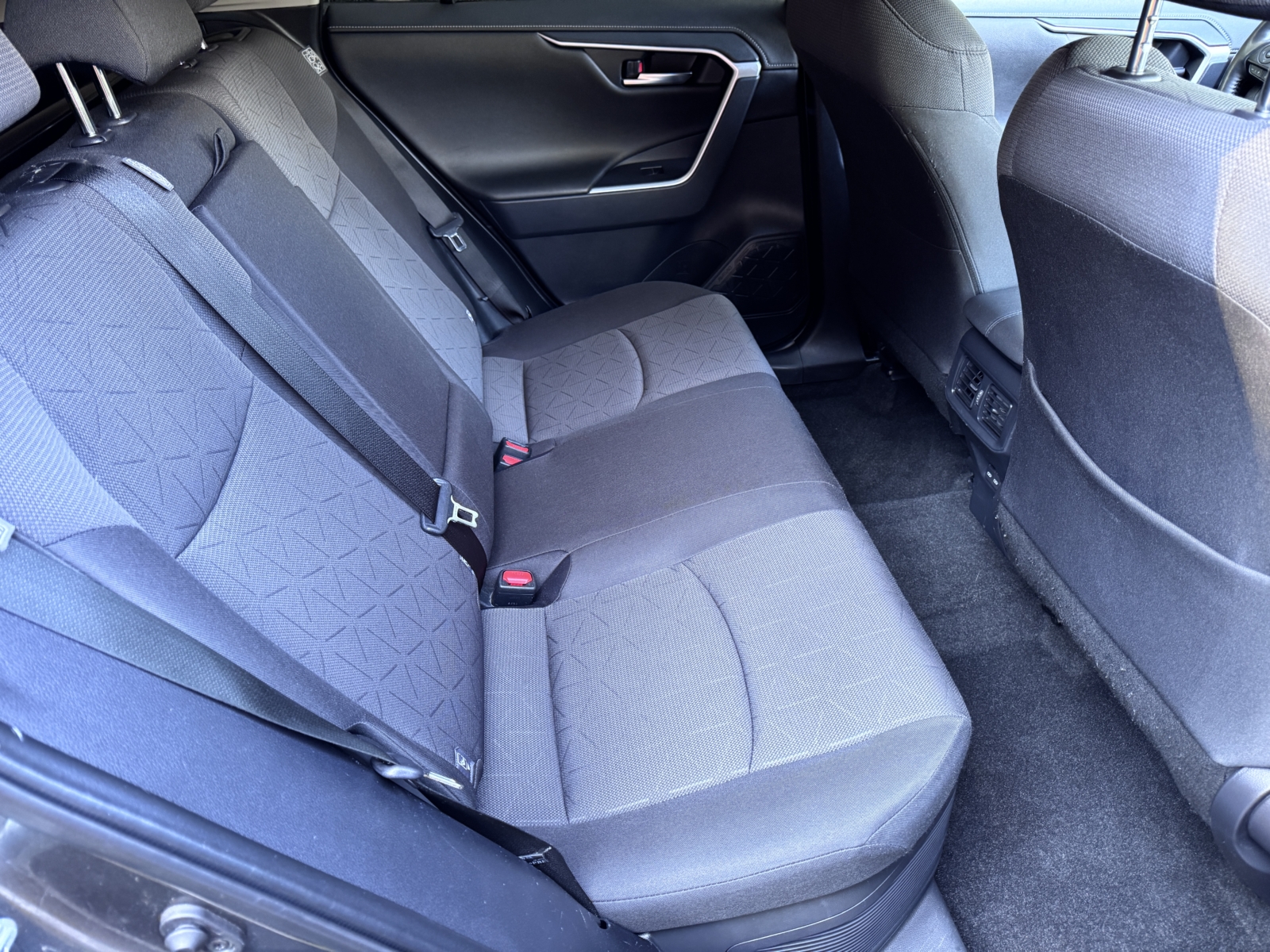 Toyota RAV4 2.5 Hybrid Luxury + Comfort paketas AWD 2022 m. - Image 10