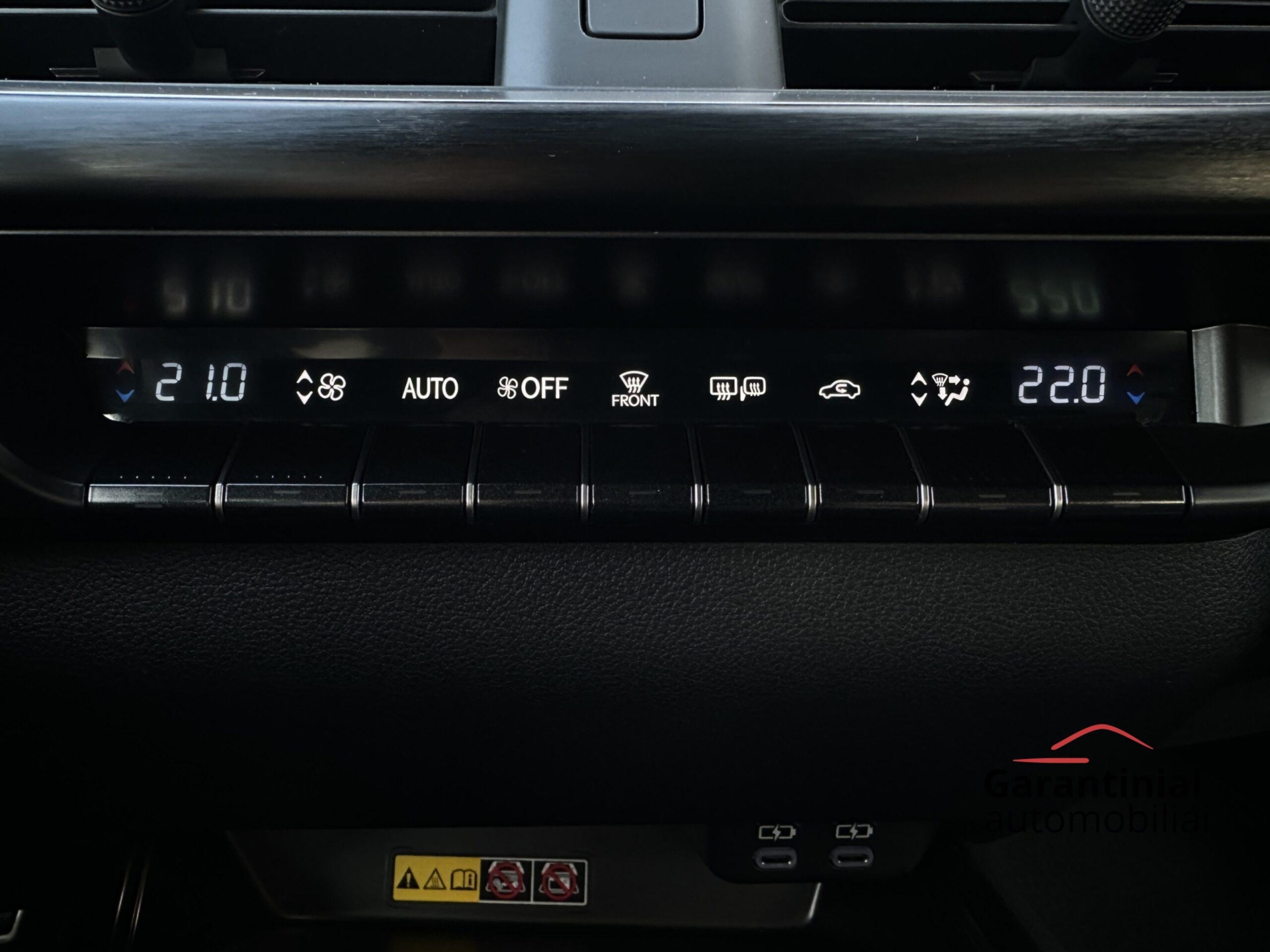 Lexus UX 300h 2.0 F-Sport AWD 2024 m. 21