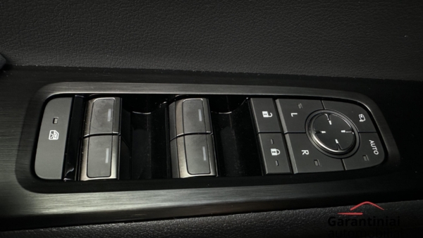 Lexus UX 300h 2.0 F-Sport AWD 2024 m. 26