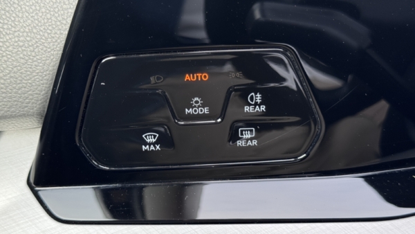 Volkswagen Golf 1.0 eTSi Life 2023 m. 23
