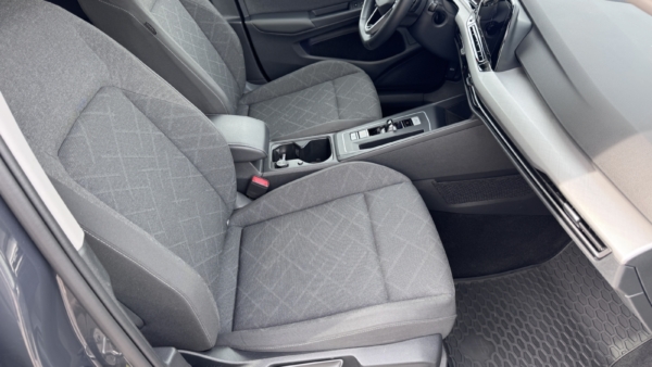 Volkswagen Golf 1.0 eTSi Life 2023 m. 7