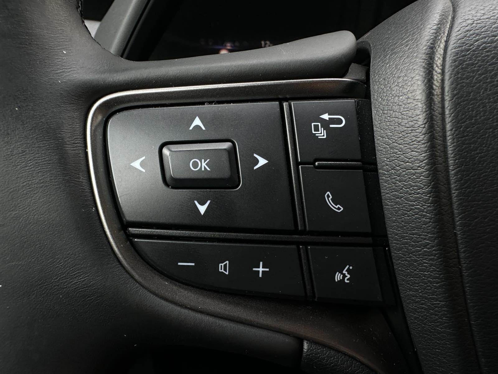 Lexus UX 250h 2.0 Business 2023 m. 12