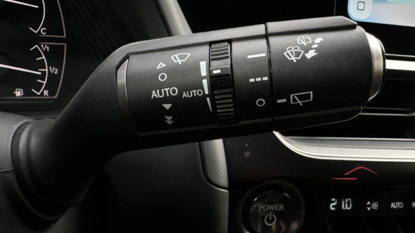 Lexus UX 250h 2.0 Business 2023 m. 15