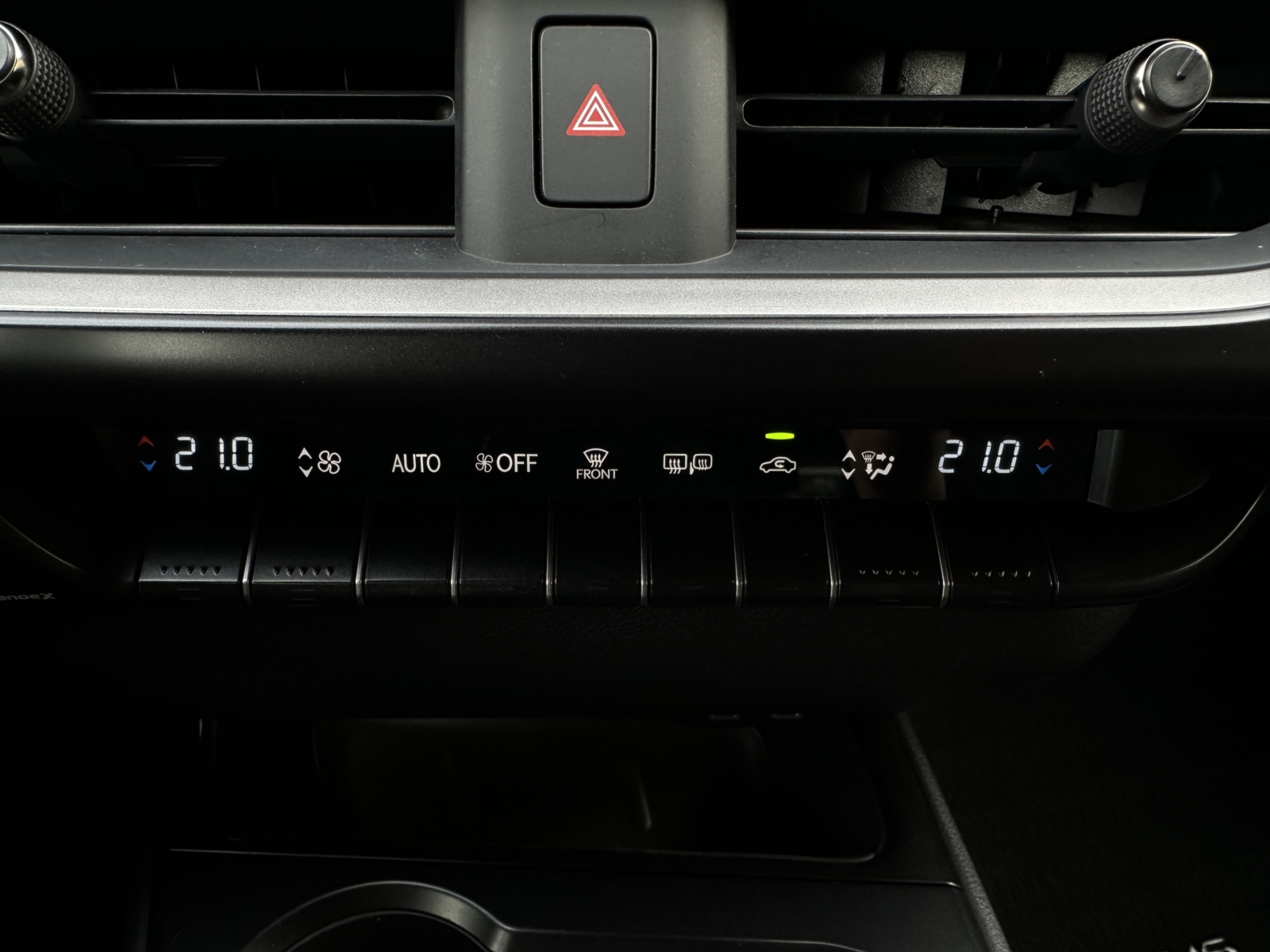 Lexus UX 250h 2.0 Business 2023 m. 21
