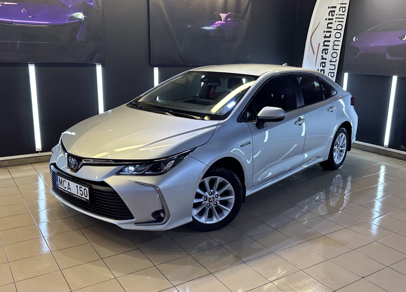 Toyota Corolla sedan 1,8 Hybrid Active 2021 m.