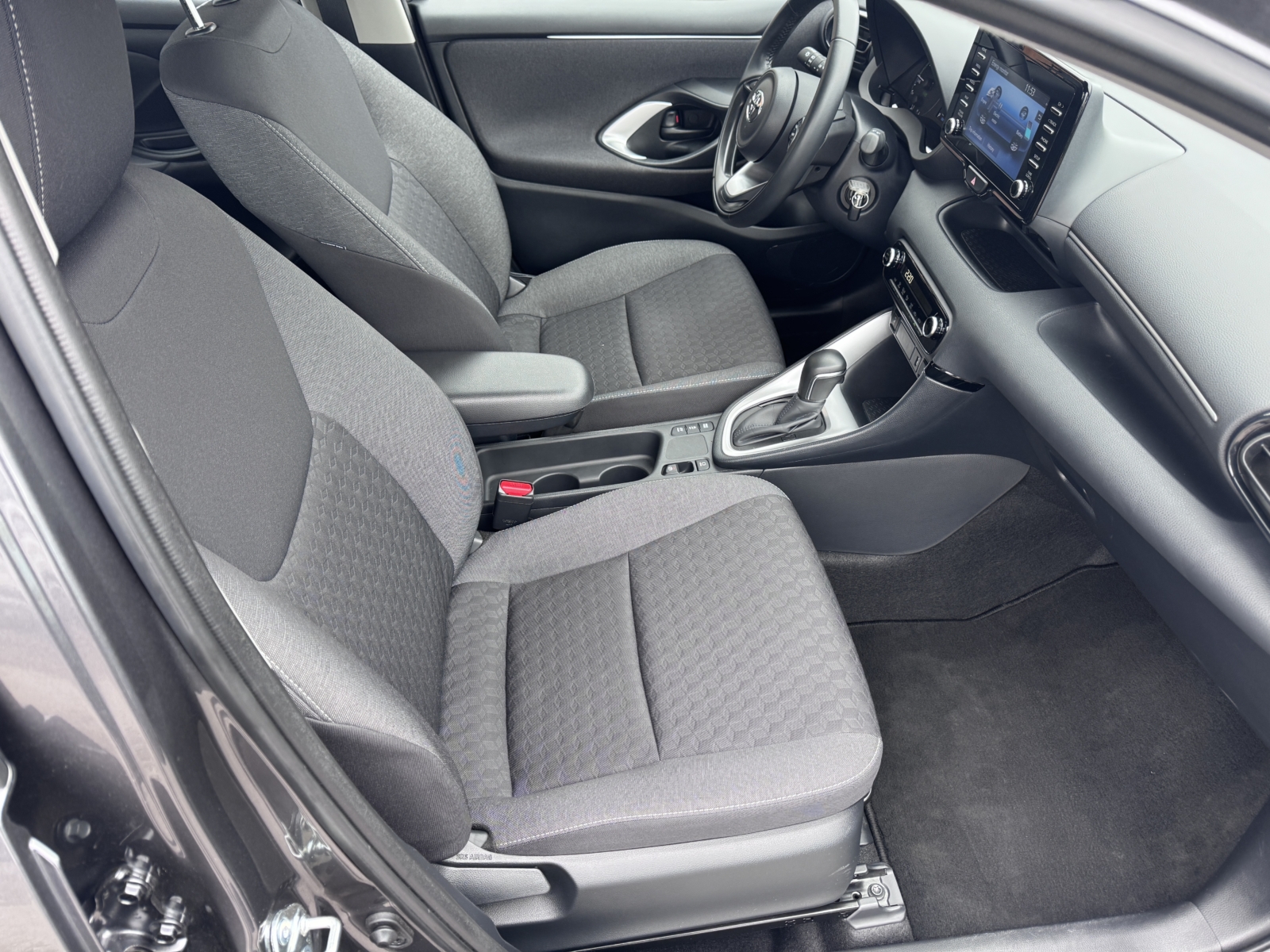 Toyota Yaris 1.5 Hybrid Active 2023 m. - Image 4