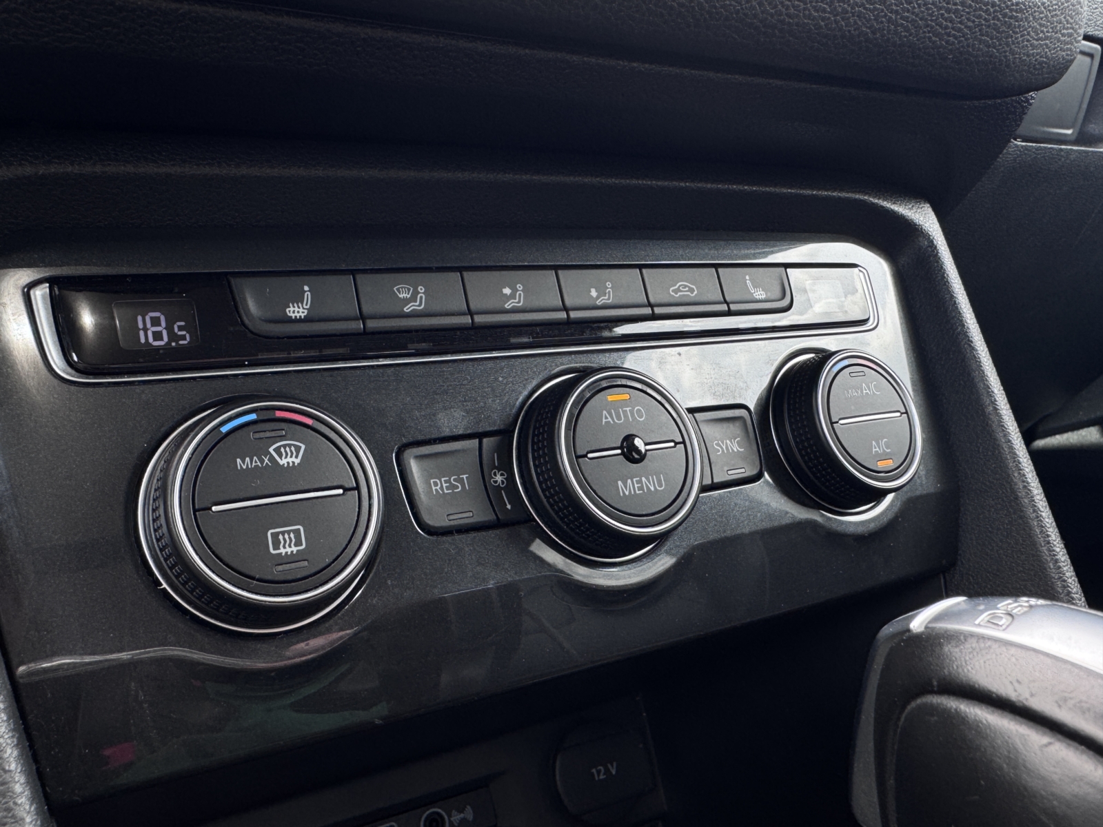 Volkswagen Tiguan 1,5 TSi R-Line 2019 m. - Image 26