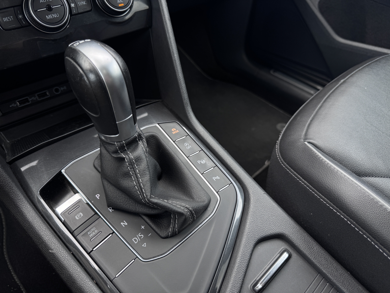 Volkswagen Tiguan 1,5 TSi R-Line 2019 m. - Image 29