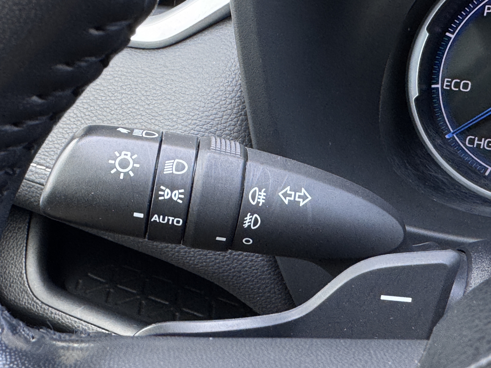 Toyota RAV4 2,5 Hybrid Luxury Plius AWD 2022 m. - Image 16