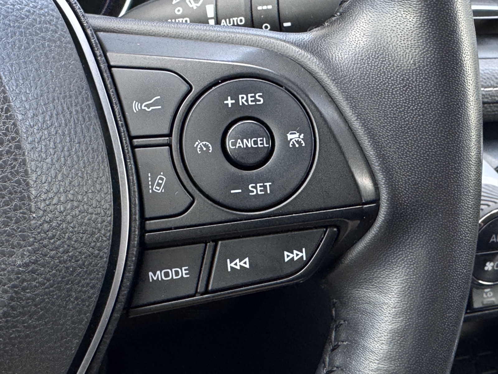 Toyota RAV4 2,5 Hybrid Luxury Plius AWD 2022 m. - Image 17