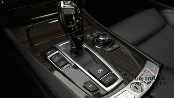 BMW 730d 2011 m. 17