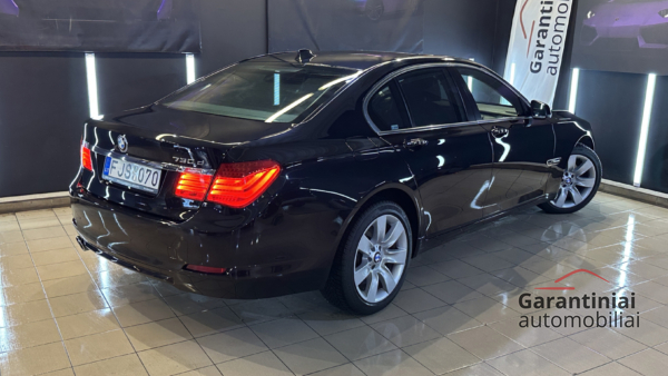 BMW 730d 2011 m. 2
