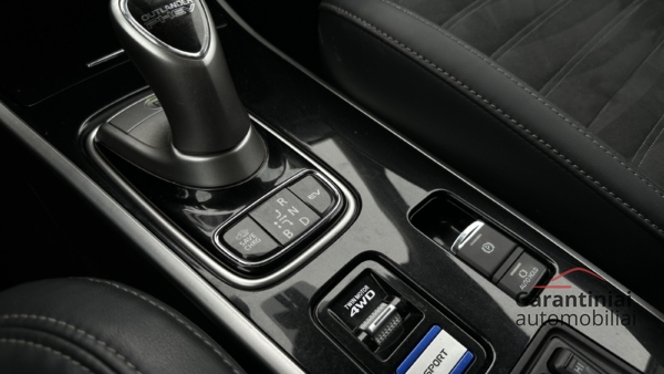 Mitsubishi Outlander 2.4 PHEV 4WD 2021 m. Įkraunamas hibridas. 20