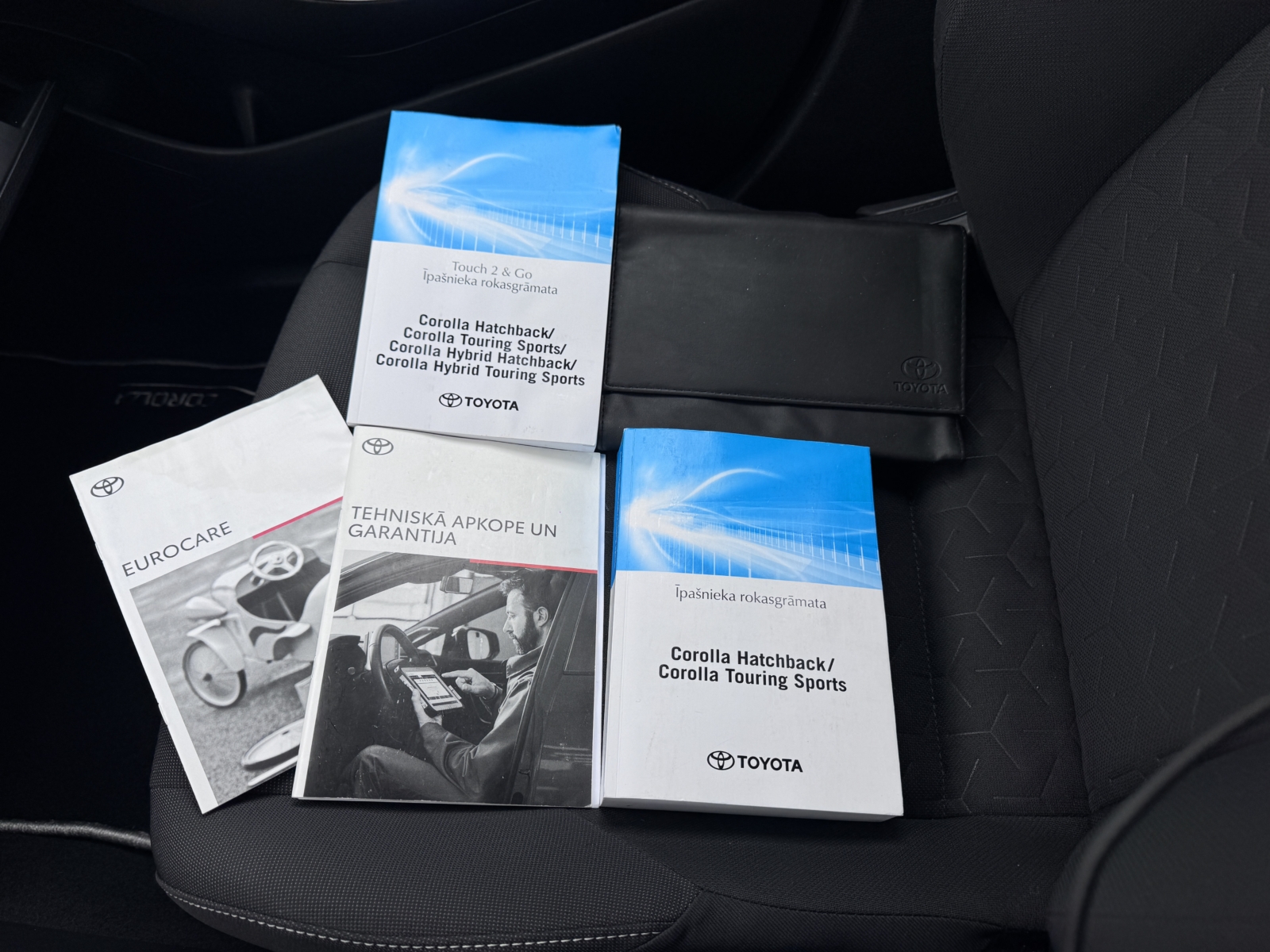 Toyota Corolla TS 1.2 Active 2022 m. 25