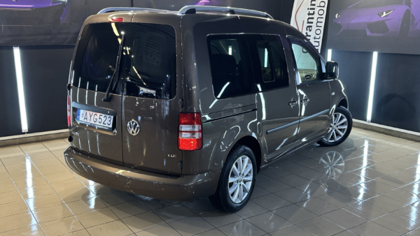 Alternative view of Volkswagen Caddy Kombi 1.6 TDi Highline 2014 m.