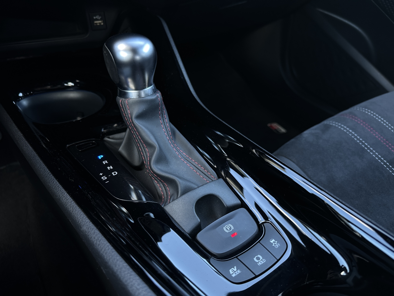 Toyota C-HR 2.0 Hybrid GR Sport 2023 m. - Image 22