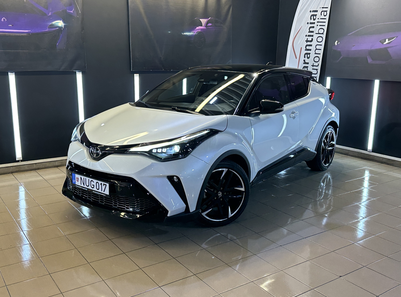 Toyota C-HR 2.0 Hybrid GR Sport 2023 m.