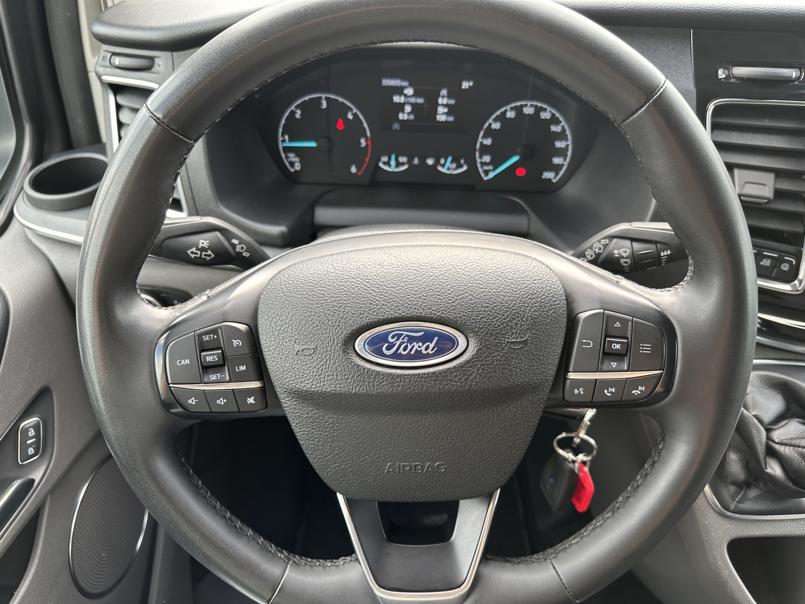 Ford Tourneo Custom 2.0 EcoBlue 2023 m. - Image 8