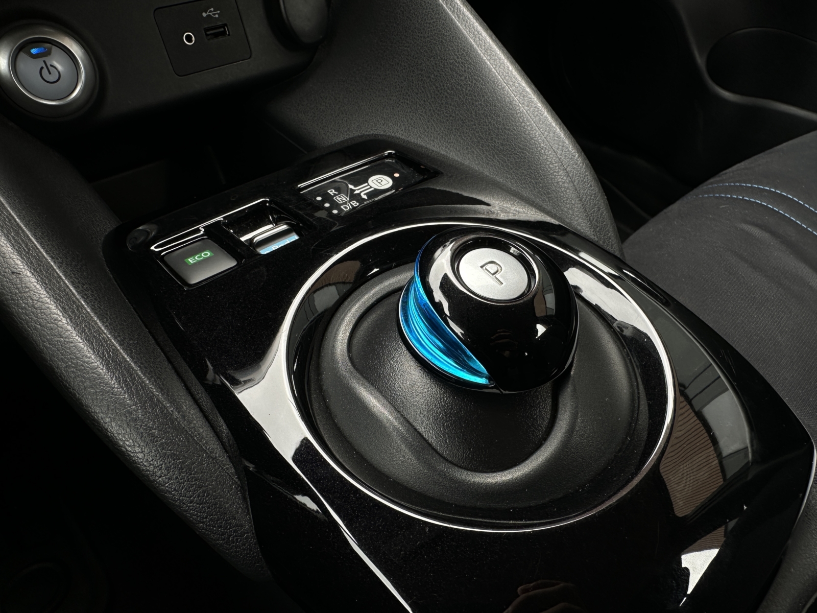 Nissan Leaf N-Connecta 40 kWh 2018 m. - Image 19