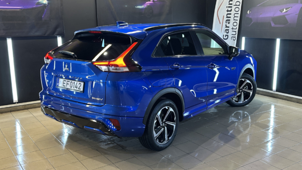 Alternative view of Mitsubishi Eclipse Cross 2.4 PHEV 4WD 2022 m. Įkraunamas hibridas.