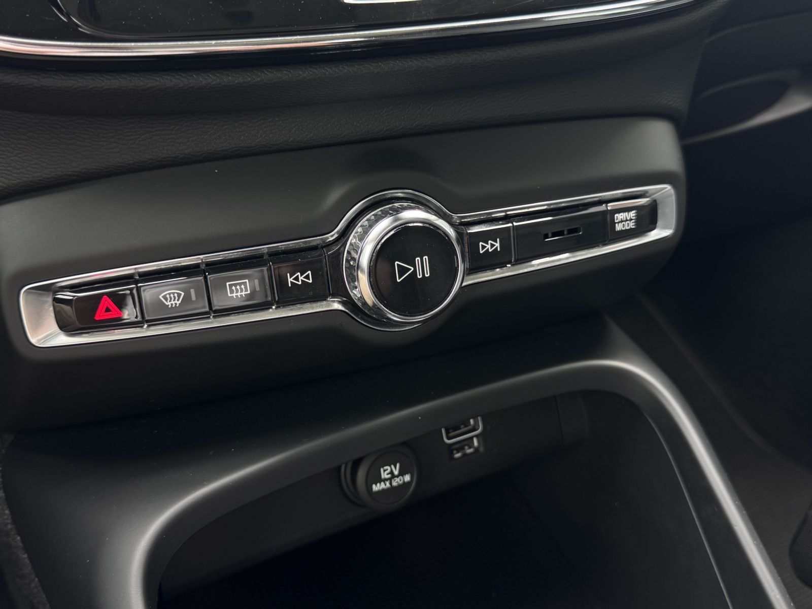 Volvo XC40 2.0 Inscription AWD 2019 m. - Image 25