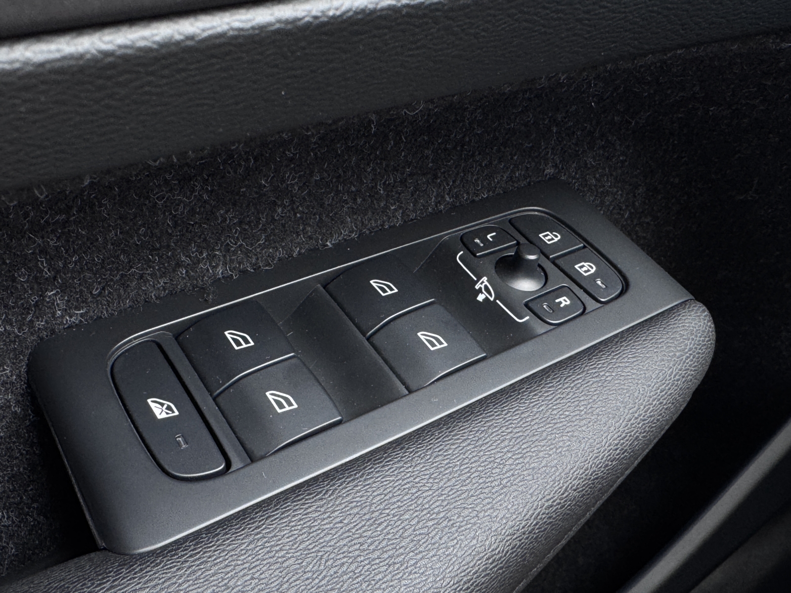 Volvo XC40 2.0 Inscription AWD 2019 m. - Image 27