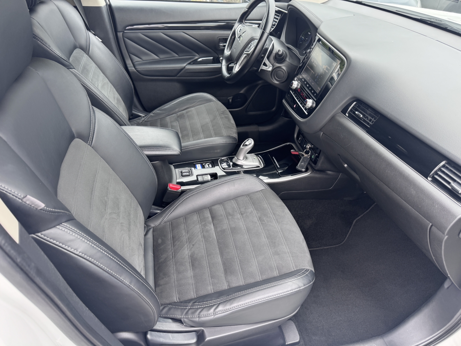 Mitsubishi Outlander 2.4 PHEV 4WD 2021 m. Įkraunamas hibridas. - Image 4