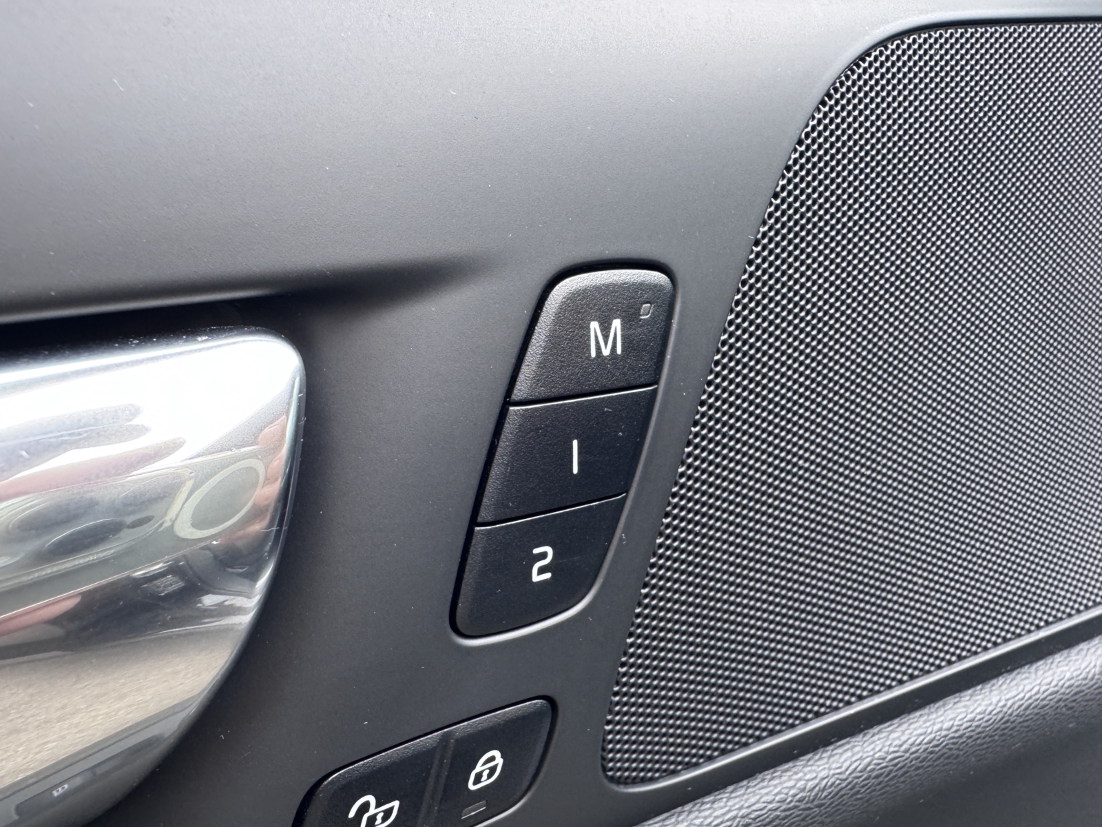 VOLVO V60 2.0 B3 Inscription 2022 m. - Image 8