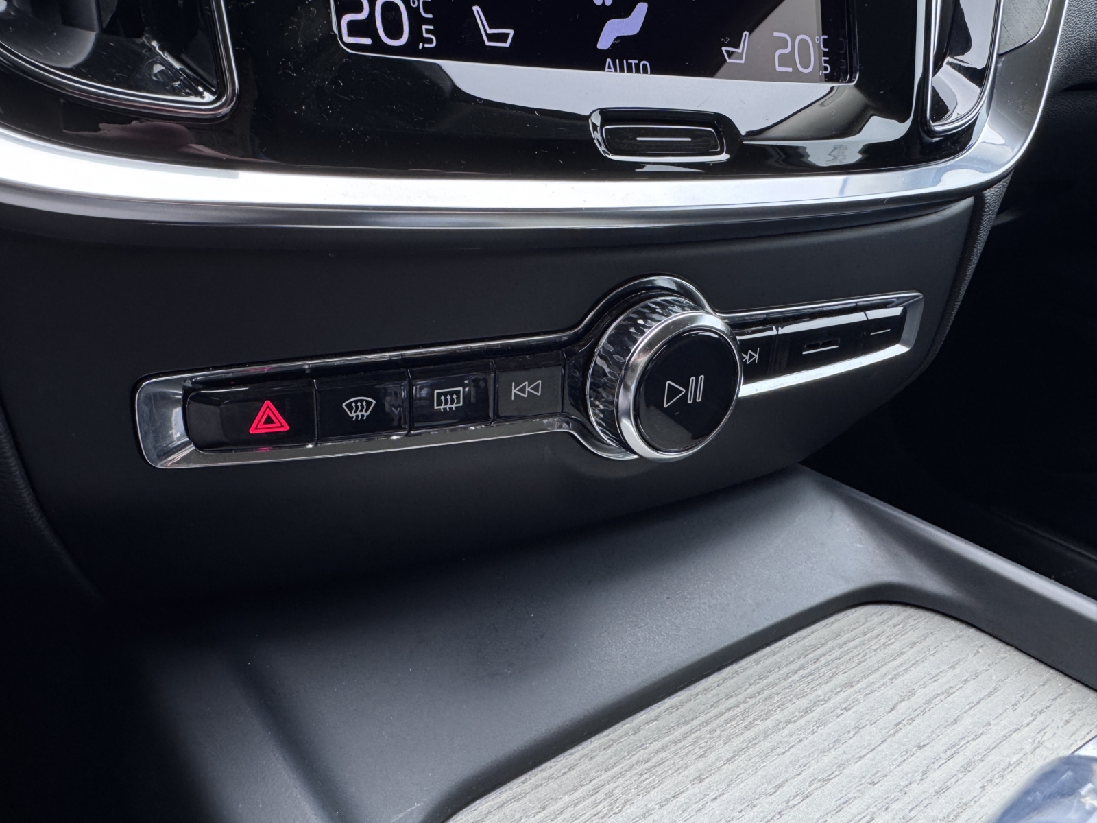 VOLVO V60 2.0 B3 Inscription 2022 m. - Image 24