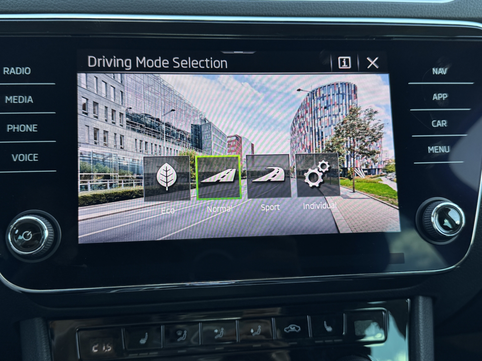 Skoda Superb 2.0 TDi Ambition 2022 m. - Image 21