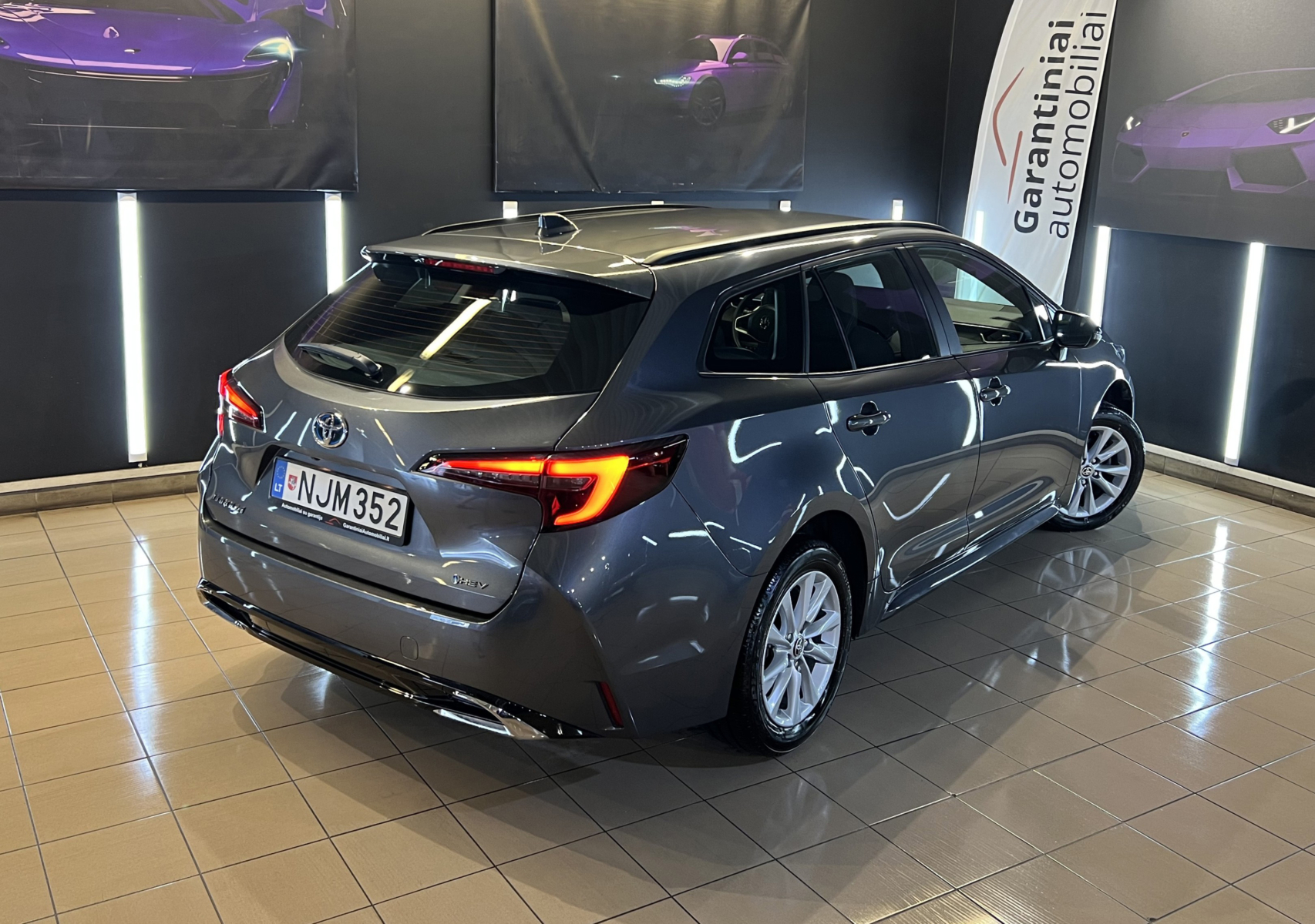 Toyota Corolla TS 1.8 Hybrid Active 2025 m. - Image 2