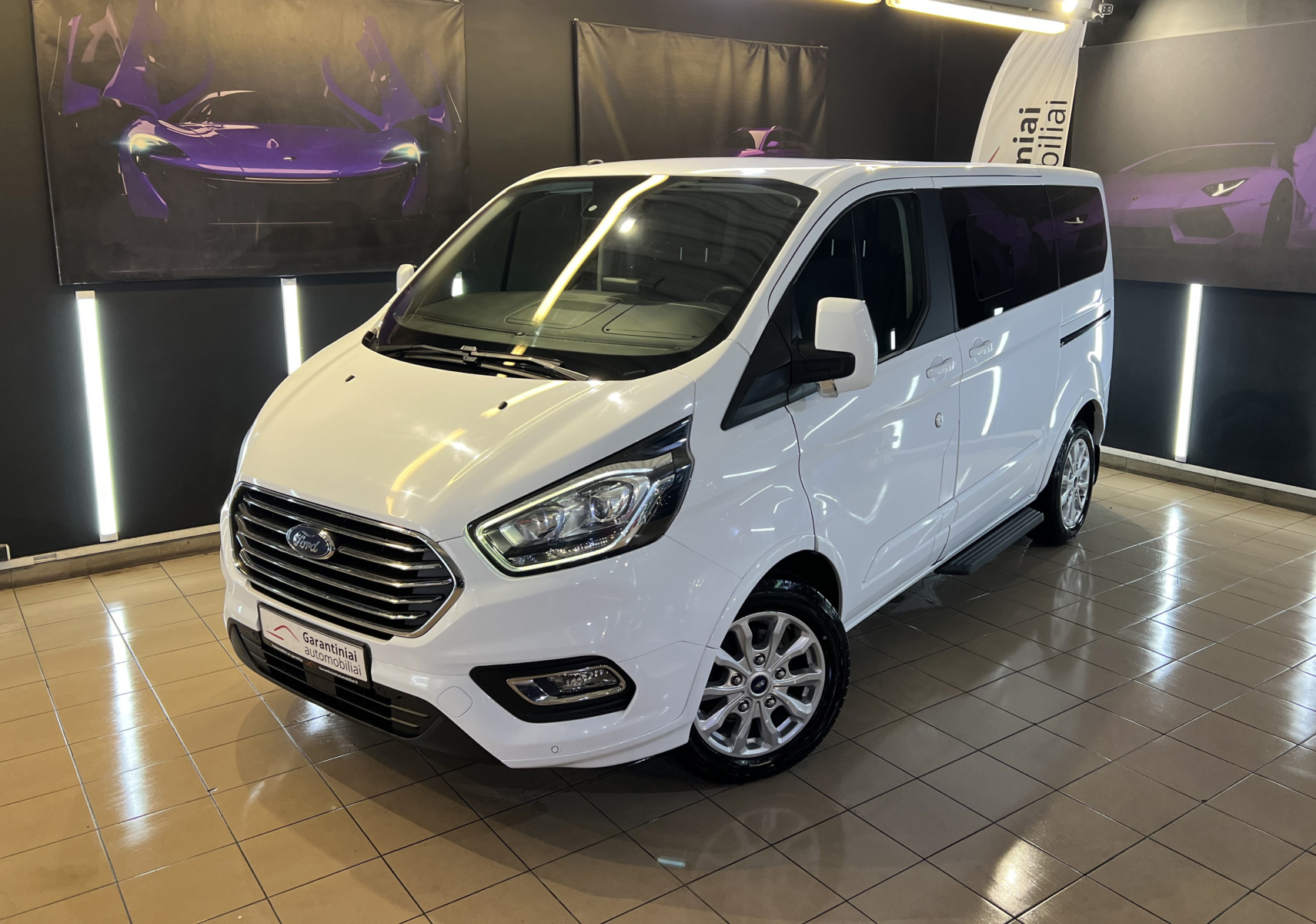 Ford Tourneo Custom 2.0 EcoBlue 2023 m.