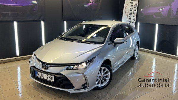 Toyota Corolla sedan 1.8 Hybrid Active 2022 m.