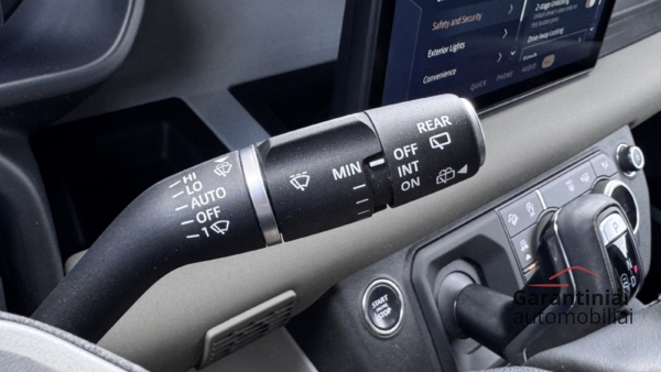 Land Rover Defender SE 3.0 MHEV Ingenium 4WD 2023 m. 15