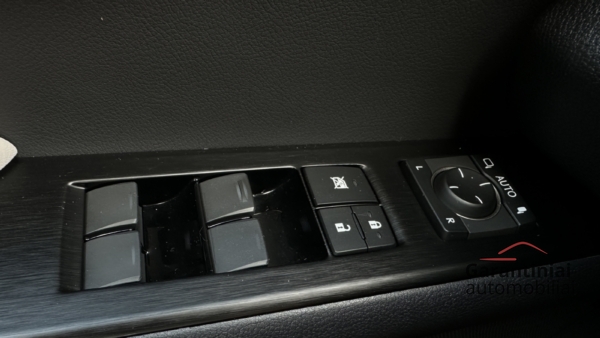 Lexus UX 250h 2.0 Luxury 2022 m. 25