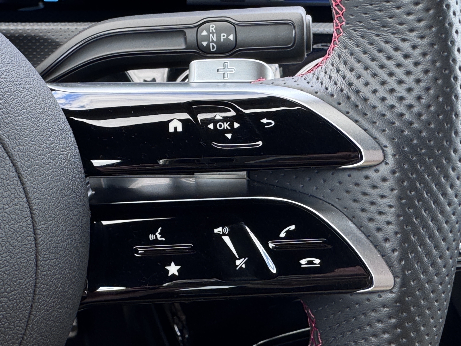 Mercedes Benz CLA 250e AMG 2025 m. Įkraunamas hibridas 18
