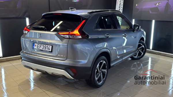 Mitsubishi Eclipse Cross 2,4 PHEV 4WD 2023 m. Įkraunamas hibridas. 2