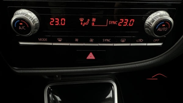 Mitsubishi Outlander 2.4 PHEV 4WD 2020 m. Įkraunamas hibridas. 17