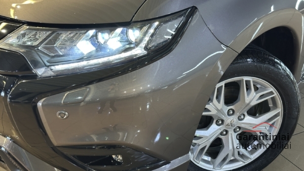 Mitsubishi Outlander 2.4 PHEV 4WD 2020 m. Įkraunamas hibridas. 29