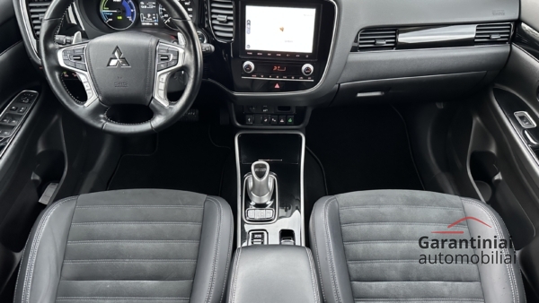 Mitsubishi Outlander 2.4 PHEV 4WD 2020 m. Įkraunamas hibridas. 3